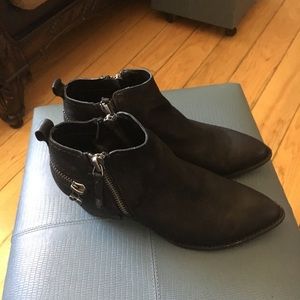 Dolce Vita woman’s shoes